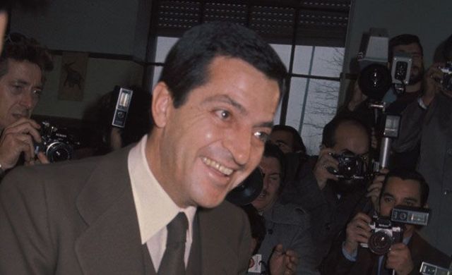 Adolfo Suárez reelegido