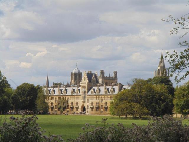 Beca para estudiar en Oxford, Inglaterra