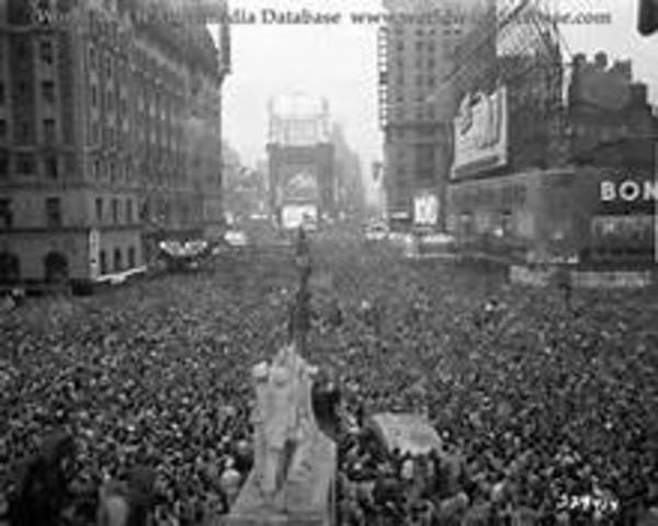 V-J Day, Japan surrenders to Allied forces