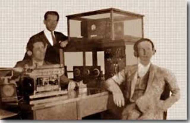 Fundação da Rádio Sociedade