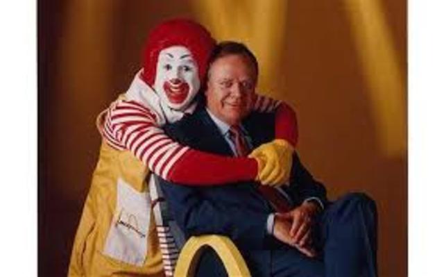 Fred Turner, the future chairman of Mcdonalds is hired in Des Plaines