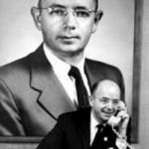 Lester Maddox Brought into Office