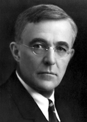 Irving Langmuir was born