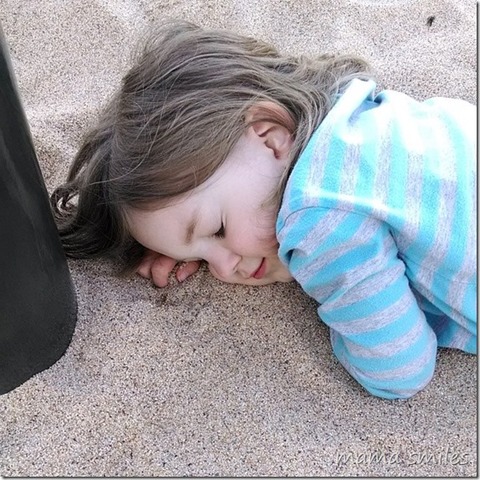 Cuando yo tenía siete años, yo copíaba mi hermana, y yo creía dibujos, y yo pretendía estar dormida.