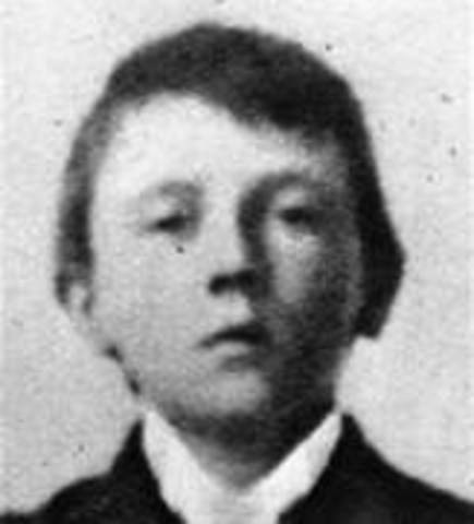hitlers child hood