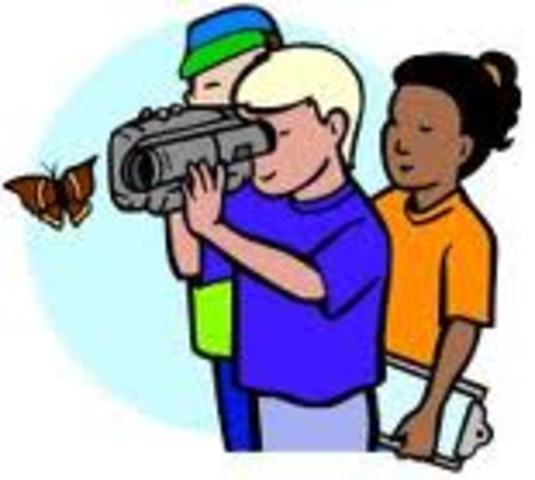 El quinto momento lo determina las nuevas visiones de la tecnología educativa