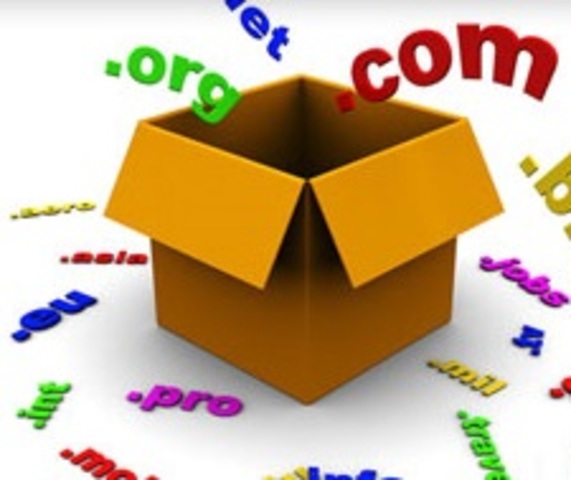 Разработана система доменных имён (DNS).