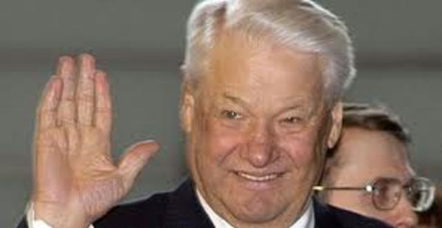 Boris Yelsin elected President of Russia