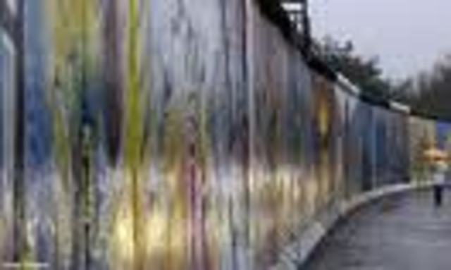 Creation of the Berlin Wall