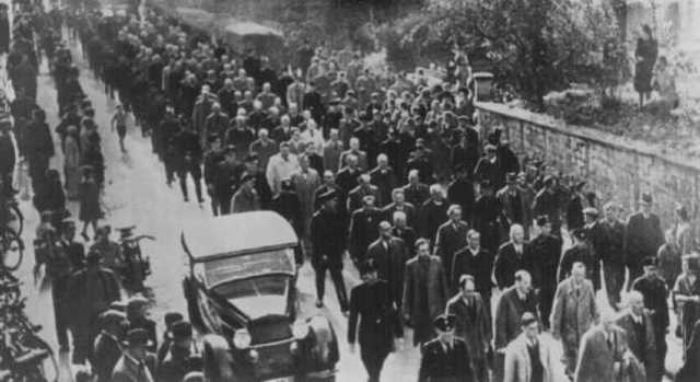 when German Nazis attacked Jewish persons and property.