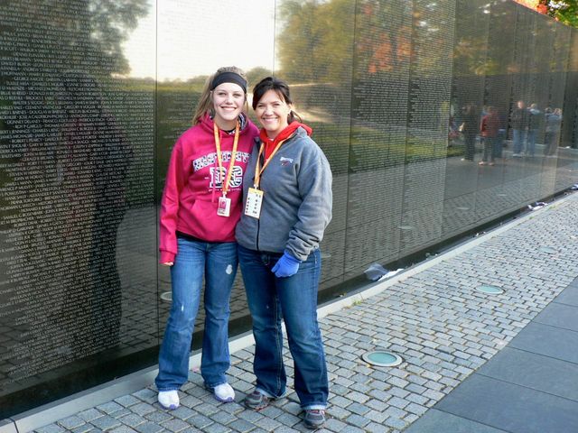 Es el veinte y ocho de Octubre de once de dos mil