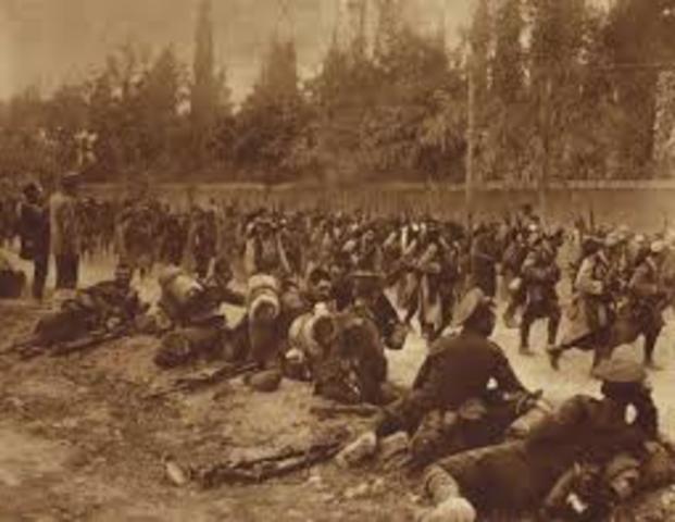 Anglo-French force lands at Salonika in Greece