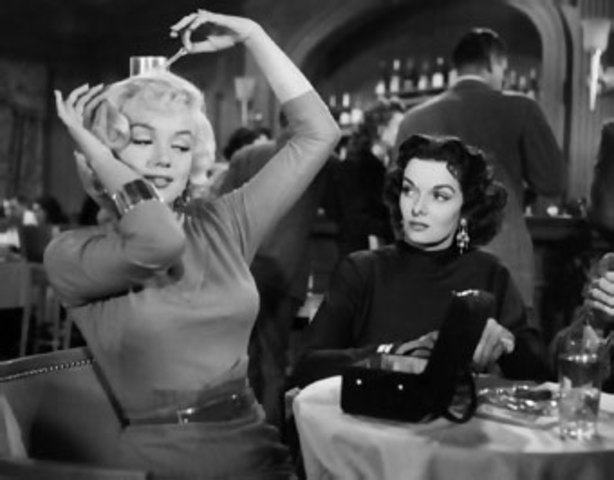 Segunda película del año "Los caballeros las prefieren rubias".