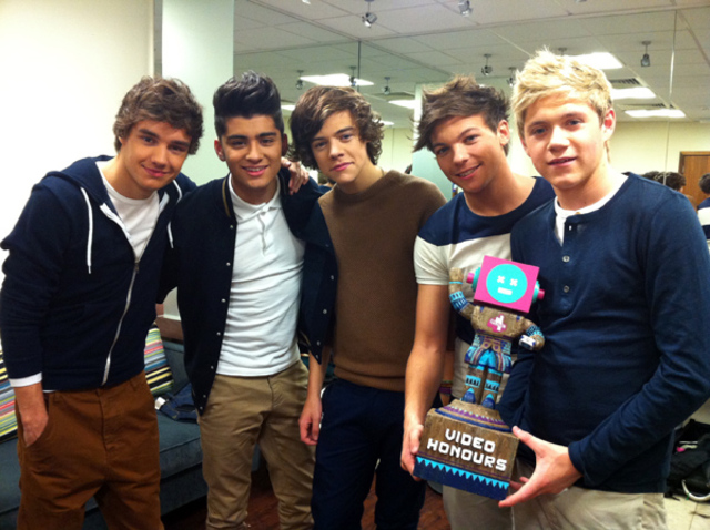 Mejor revelacion, mejor grupo pop