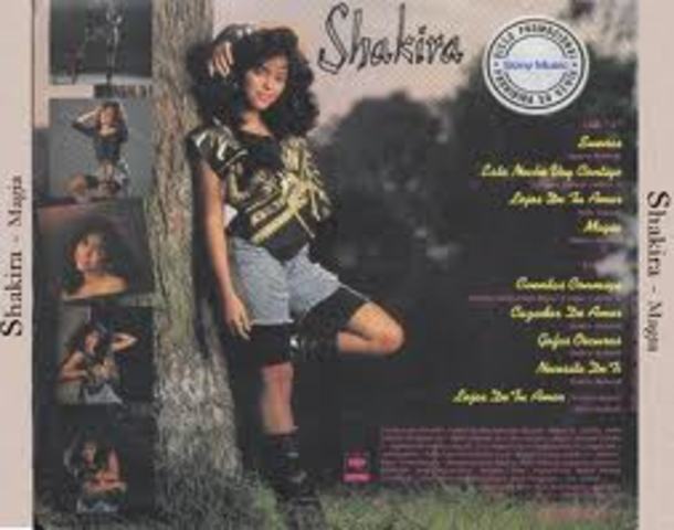 Lanza su primer album