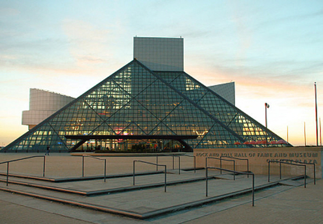 Rock 'N' Roll Hall Of Fame Founded