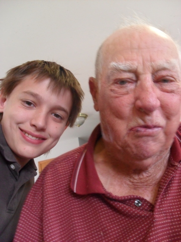 veinticuatro abril dos mil once