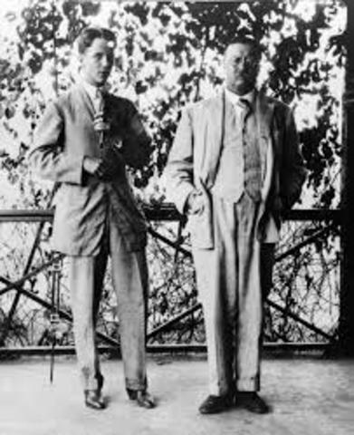 Theodore Roosevelts father dies