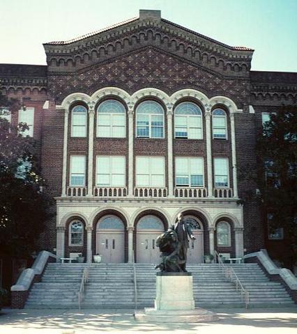 Rosa attends Booker T. Washington High School for ninth grade