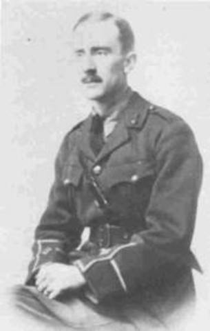 J.R.R. Tolkien marries Edith Bratt