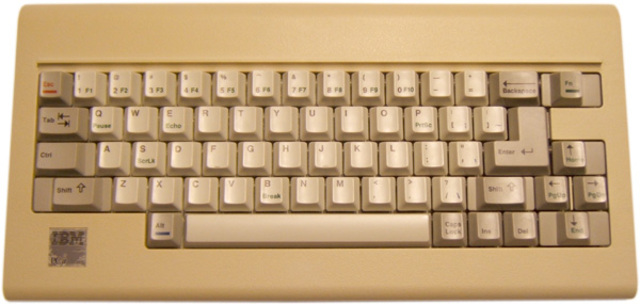 Primer teclado de la compañia IBM