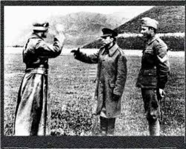 Greece surrenders to Germany