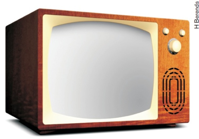 TV americana inicia transmissão de programas educativos.