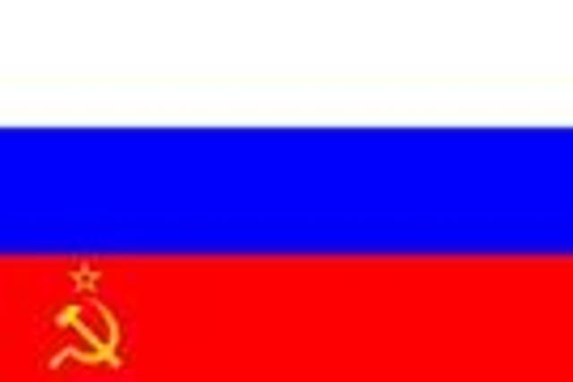 Inicia-se cursos por correspondência na União Soviética.