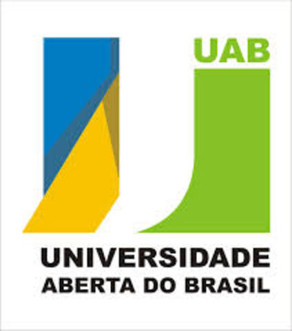 É criada a Universidade Aberta do Brasil