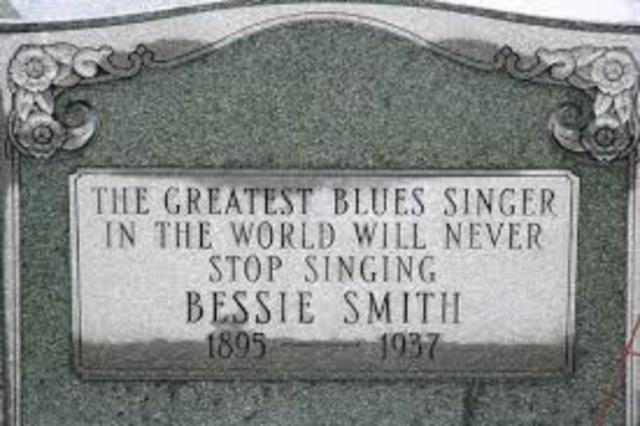 Bessie Smith Dies in Car Accident