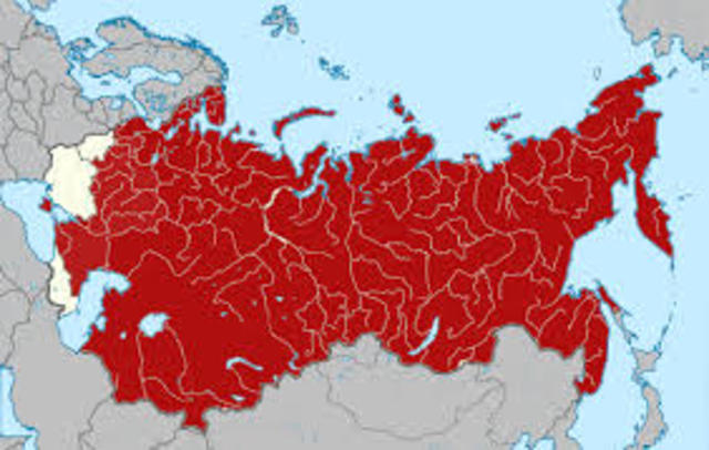 The Soviet Union is abolished.  Boris Yeltsin becomes President of Russia.
