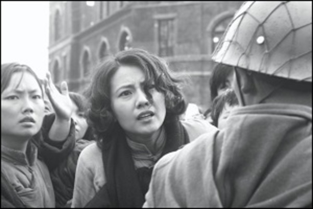 Japanese capture Nanking