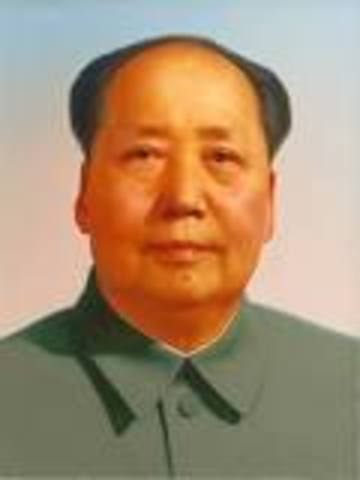 Mao Zedong becomes a key leader