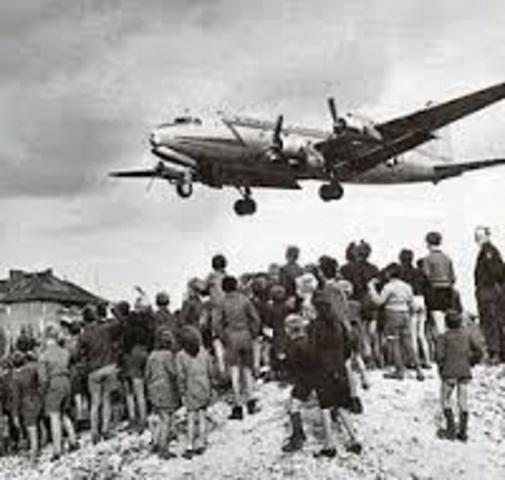 Berlin Airlift begins
