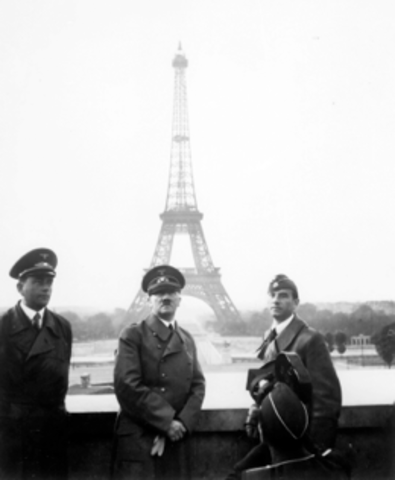 Germany enters Paris