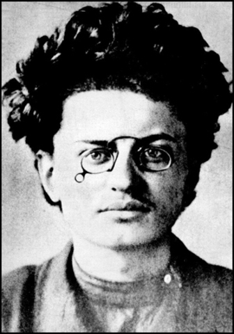 Leon Trotsky assasinated.