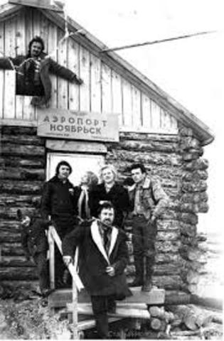 Достроена железная дорога. Аэропорт