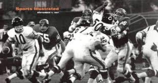 First NFL and AFL game in Kansas. Cheifs win 66-24 over the Bears.