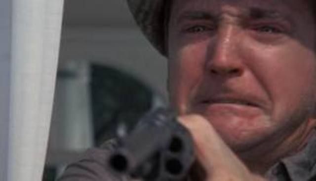 George Wilson mourns and travels to Buchanan residence.