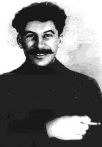 Stalin attacks Finland