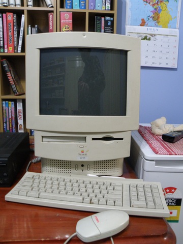 Macintosh LC computer ⅔