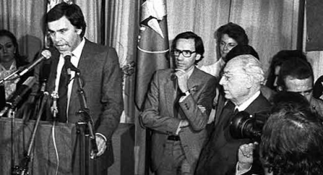 Felipe Gonzalez gana las primeras primeras elecciones