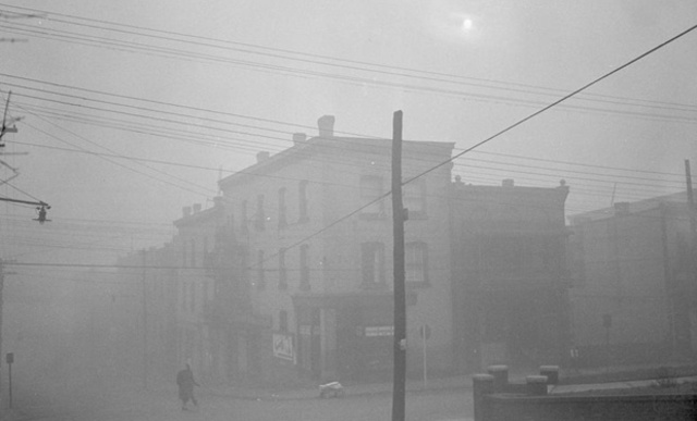 DEADLY SMOG IN DONORA, PENNSYLVANIA
