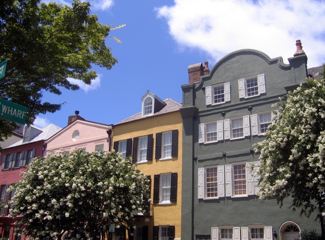 Volunteer at the Preservation Society of Charleston's Fall Home Tours