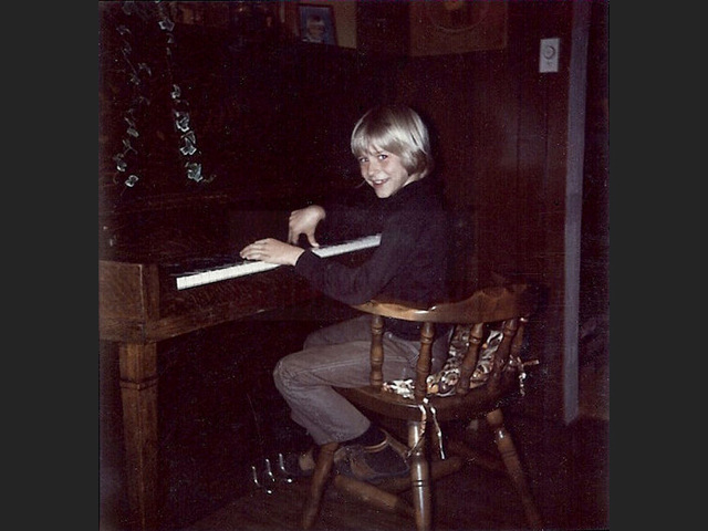 Moved to Aberdeen, Washington USA when 6 mths old.