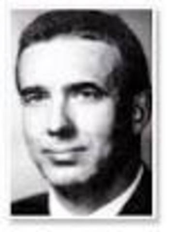 In 1947 Hume made ​​an ex vivo renal transplantation in a patient with postpartum renal failure