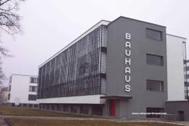 Bauhaus moves to Berlin