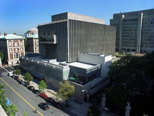 Enrolls into Columbia Law School