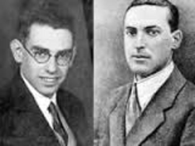 La teoría de Vigotsky se basa principalmente en