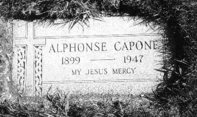 Al Capone Dies!